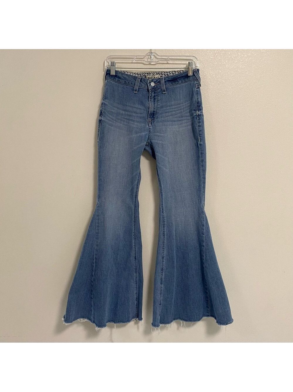 Ariat REAL Jeans Women’s Size 6/28S Light wash Flare Alondra blue jeans